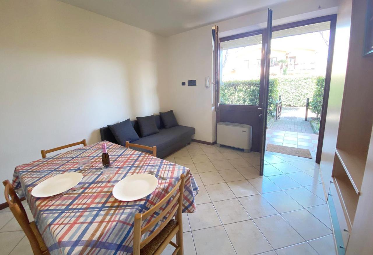 With Private Garden - Appartement
